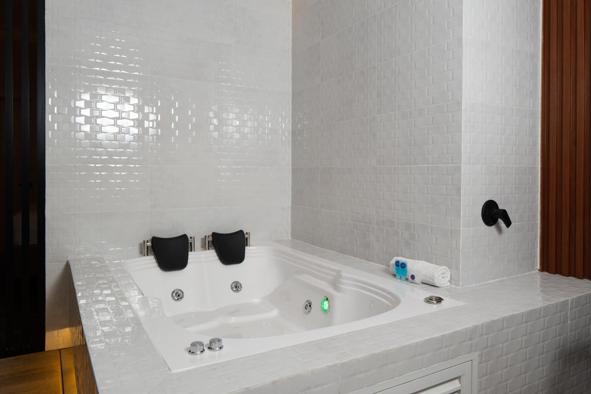 Hotel Byhours Circunvalar - Adults Only Barranquilla  Exterior foto